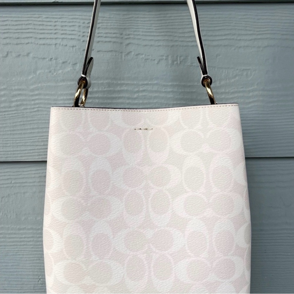 COACH Town Bucket Bag In Glacier White Signature Canvas - Picture 4 of 9
